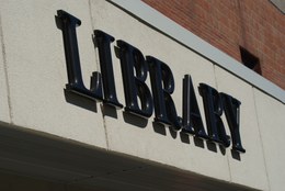 Manistique School & Public Library Logo